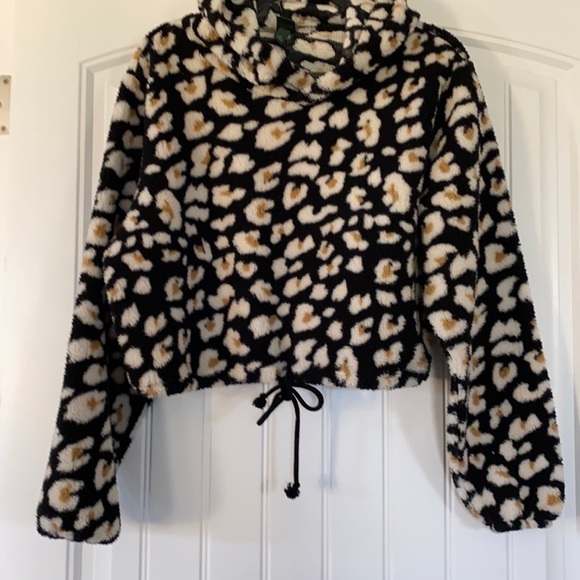 Wild Fable Hoodie Cropped Sweater - Picture 2 of 7